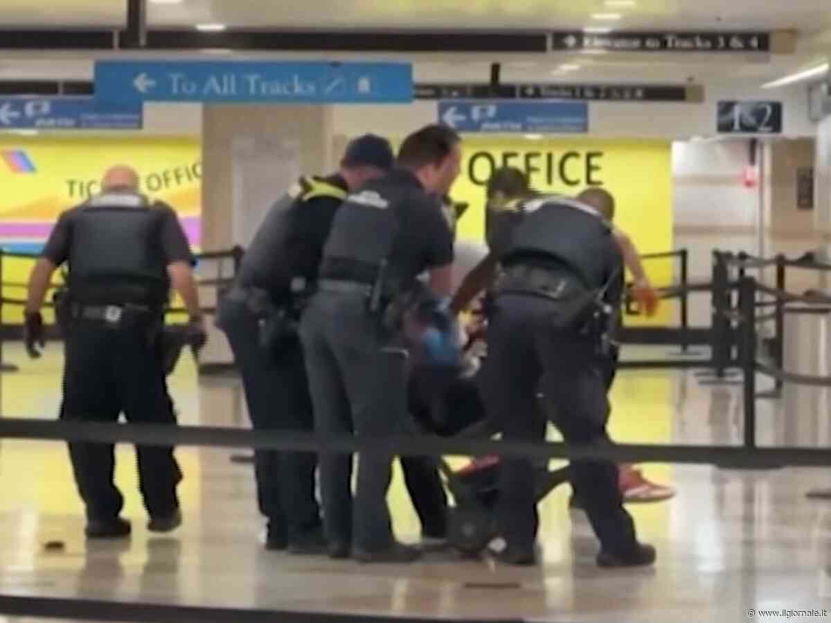 Paura a New York: sei accoltellati stazione Penn Station