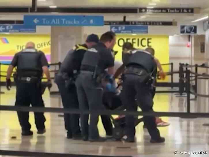 Paura a New York: sei accoltellati stazione Penn Station