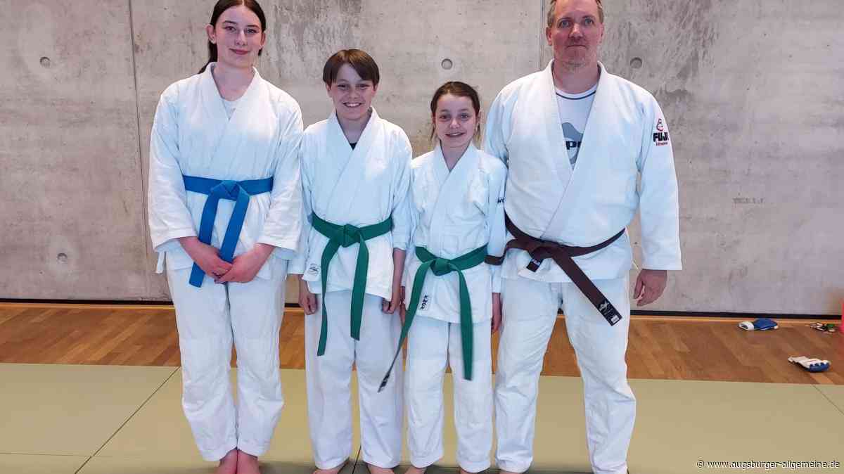 Erfolgreiche Gürtelprüfung im Ju-Jutsu
