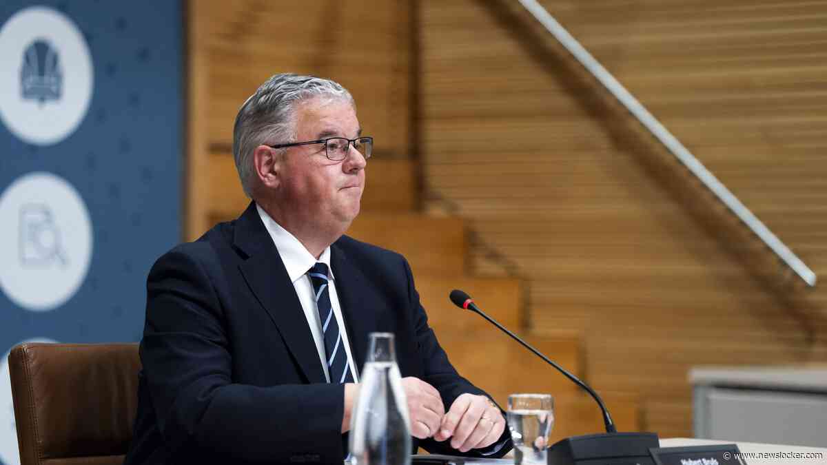 LIVE | Hubert Bruls in coronaverhoren: ’Een crisis is gebaat bij een eenduidige boodschap’