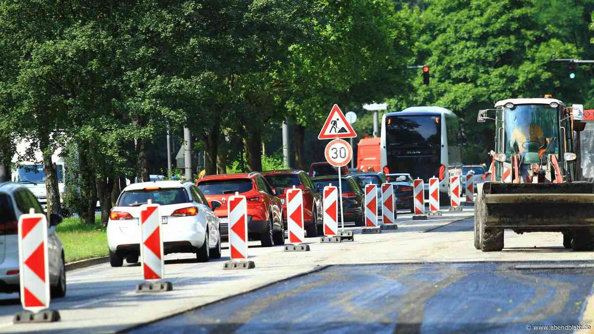 Zentrale Straße in Barmbek wird wochenlang voll gesperrt – Parkplätze fallen weg