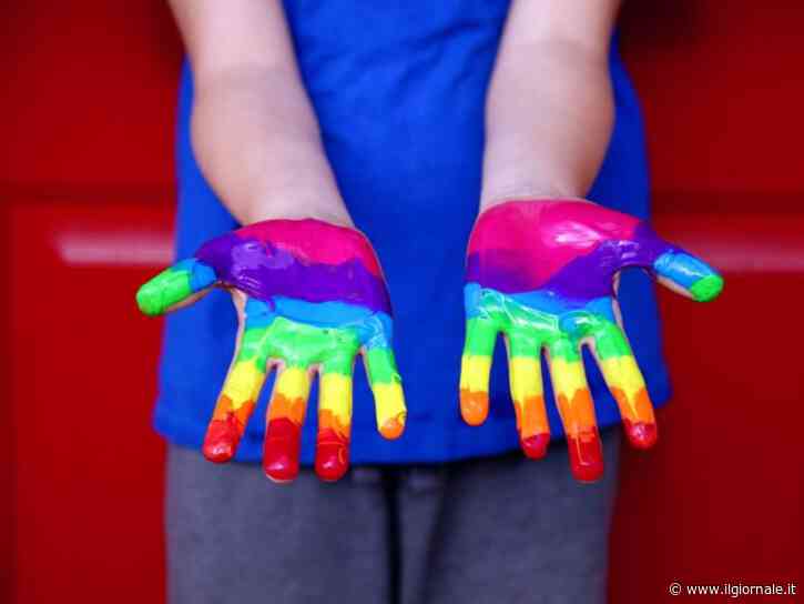 Il "Piccolo Pride" per bimbi benedetto dalla giunta dem. Minori a lezione di erotismo