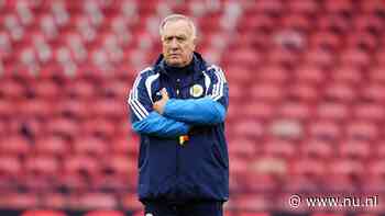 Dick Advocaat snapt niets van ontslag Van Persie en hekelt rol nieuwe directeur