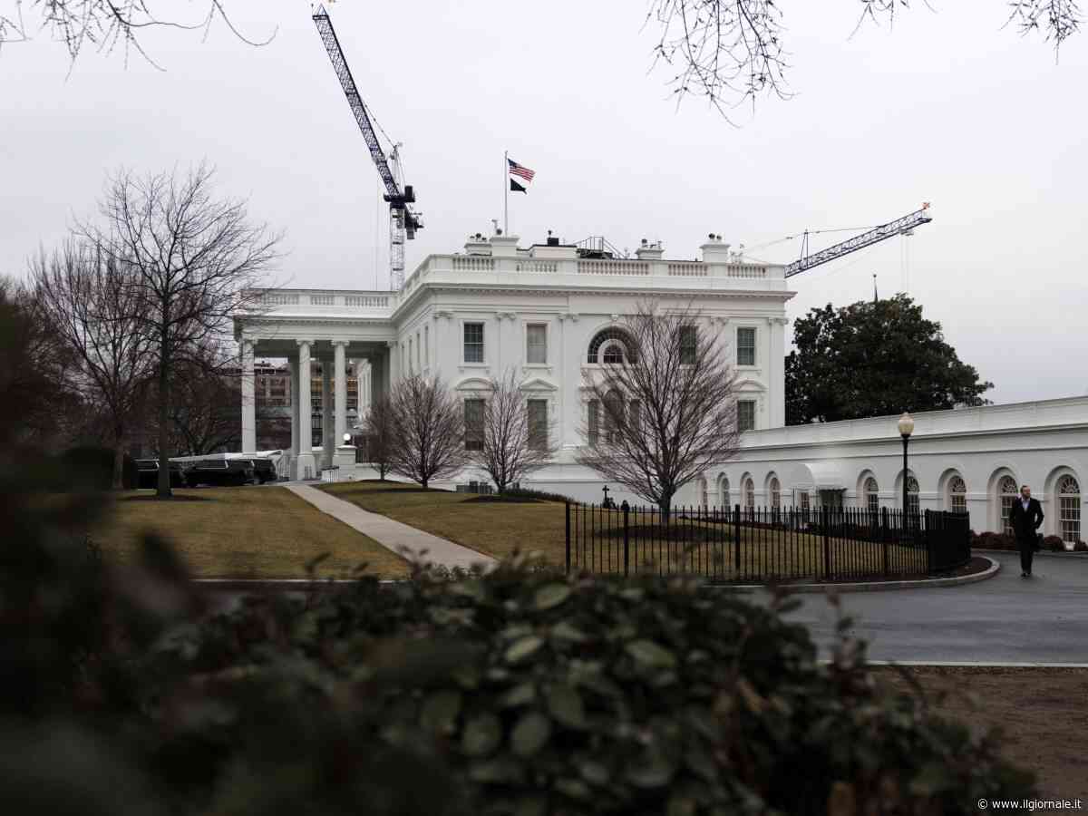 “Può demolire la Statua della Libertà? Sì...”. Il retroscena su Trump e i lavori alla Casa Bianca