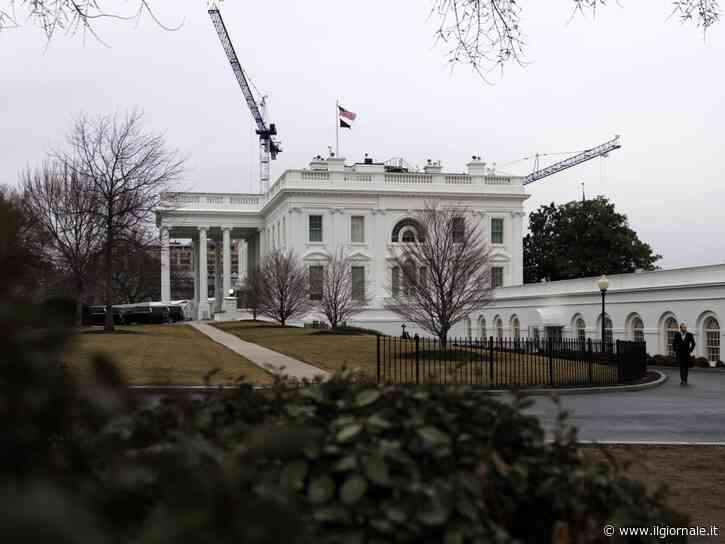“Può demolire la Statua della Libertà? Sì...”. Il retroscena su Trump e i lavori alla Casa Bianca
