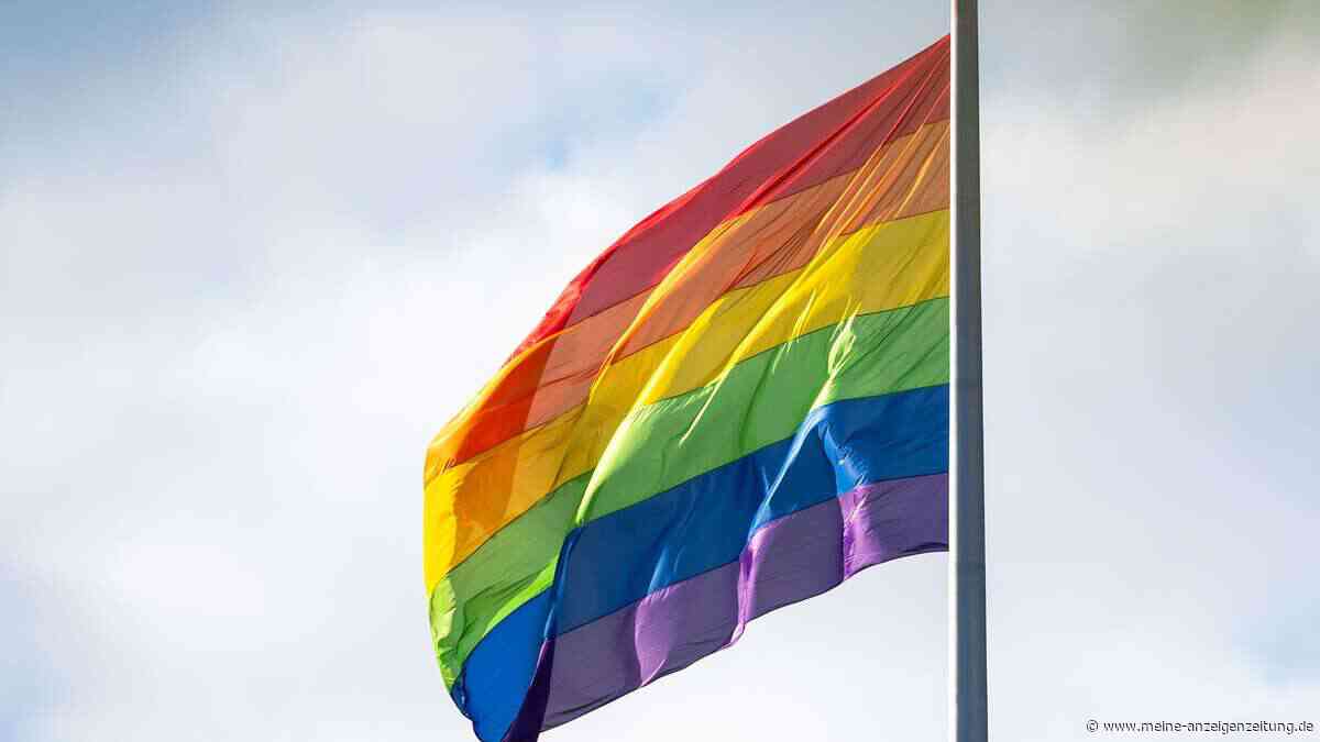 Streit um Ghanas Anti-LGBTQ-Gesetz verschärft politischen Konflikt