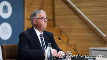LIVE | Hubert Bruls in coronaverhoor over hoe avondklok tot stand kwam: ’bodem gereedschapskist kwam in zicht’