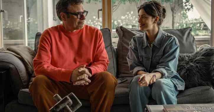 Alice and Steve stars explain gross reason romantic scene had to be cut