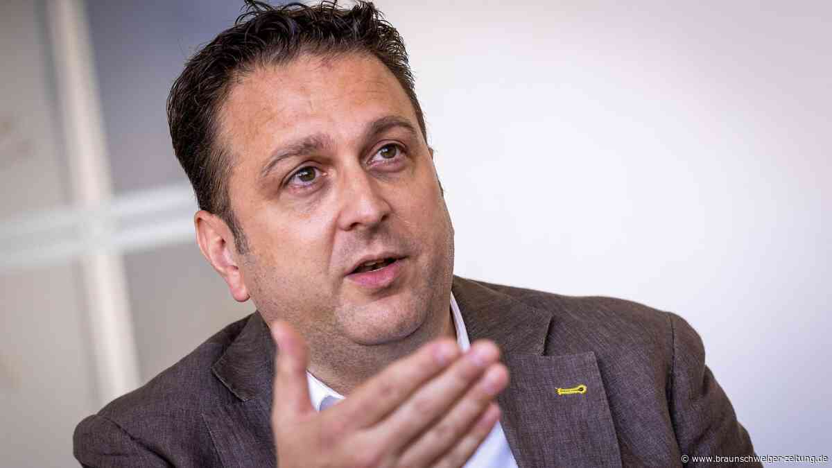 „Wäre eine Katastrophe“: Gewerkschafts-Chef warnt vor einem Wahlsieger AfD