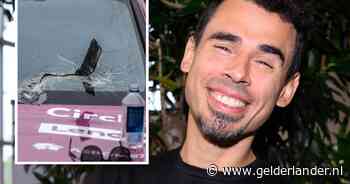 Dj Afrojack ontsnapt aan zwaar ongeluk nadat stuk metaal voorruit doorboort bij ra­lly: ‘Gezegend dat ik adem’