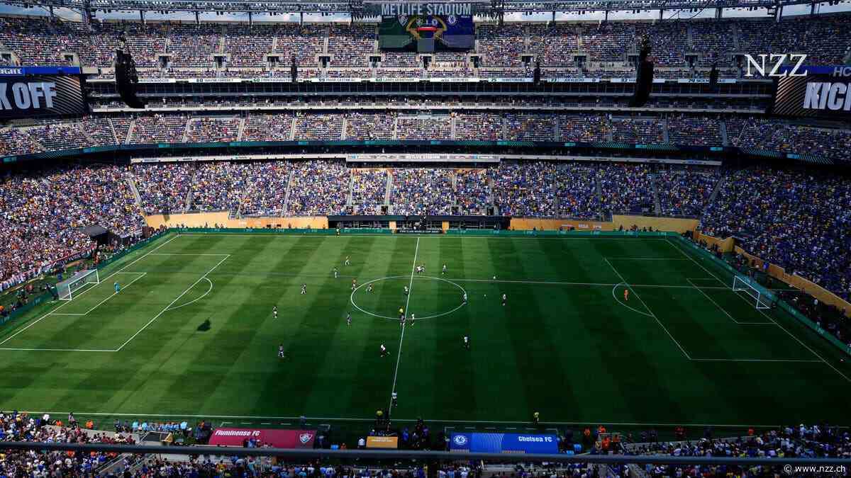 BILDSTRECKE - Multifunktionsarenen mit Hybridrasen: Das sind die Stadien der Fussball-WM 2026