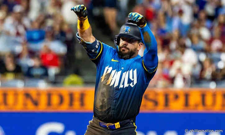 Kyle Schwarber plays small ball with four singles, go-ahead dash home: ‘I’ll take singles any day of the week’
