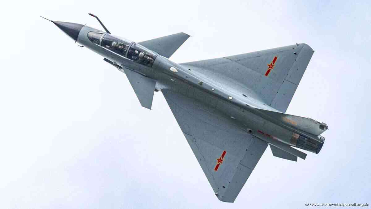 Chinesische Kampfjets fegen angeblich Eurofighter bei Übung vom Himmel