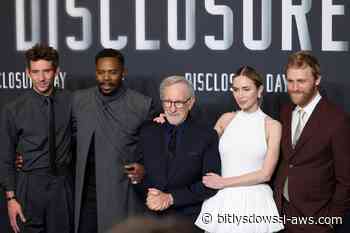 Steven Spielberg vuelve a los extraterrestres en El día de la revelación