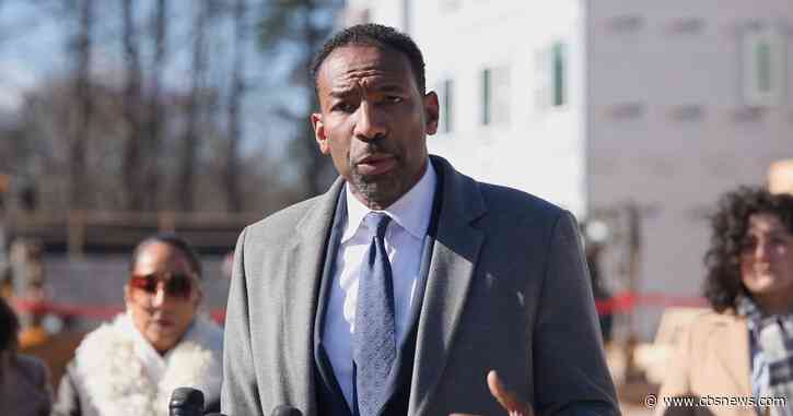 Atlanta Mayor Andre Dickens endorses Mo Ivory in Fulton County Commission Chair runoff