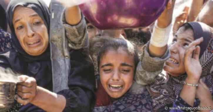 “L’Occidente è morto a Gaza”: le storie di resistenza dalla Striscia che i media non vogliono più raccontare