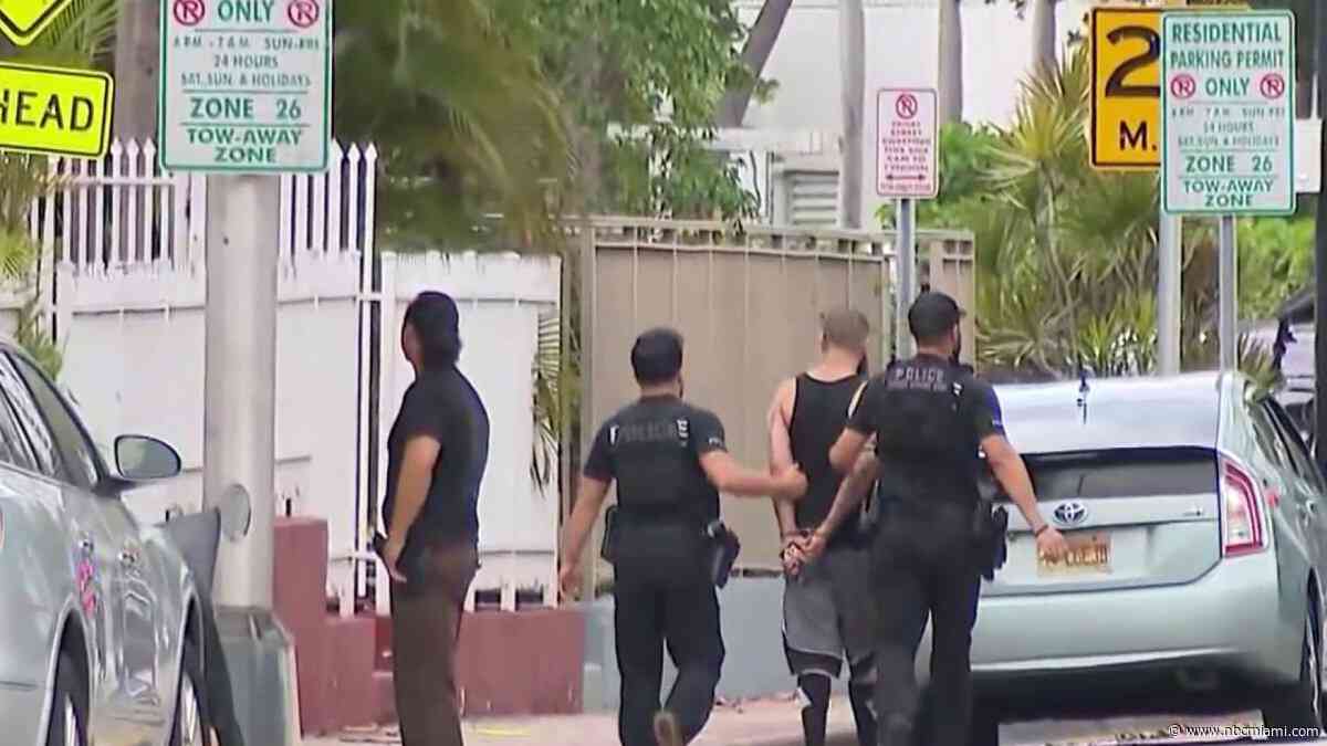 Suspect who fought man at bar in Miami Beach charged with murder after shooting, report says
