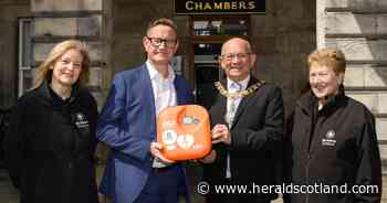St John Scotland unveils 300th public access defibrillator in Edinburgh