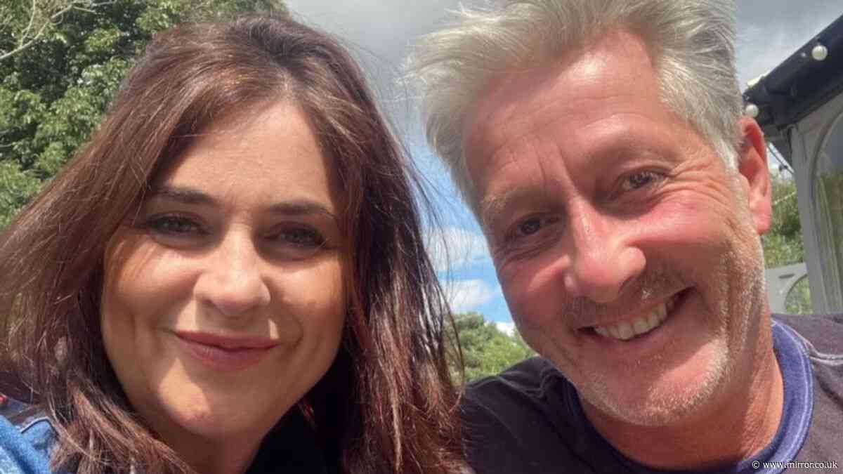 Couple dead as car veers off road into trees - heartbroken children pay tribute