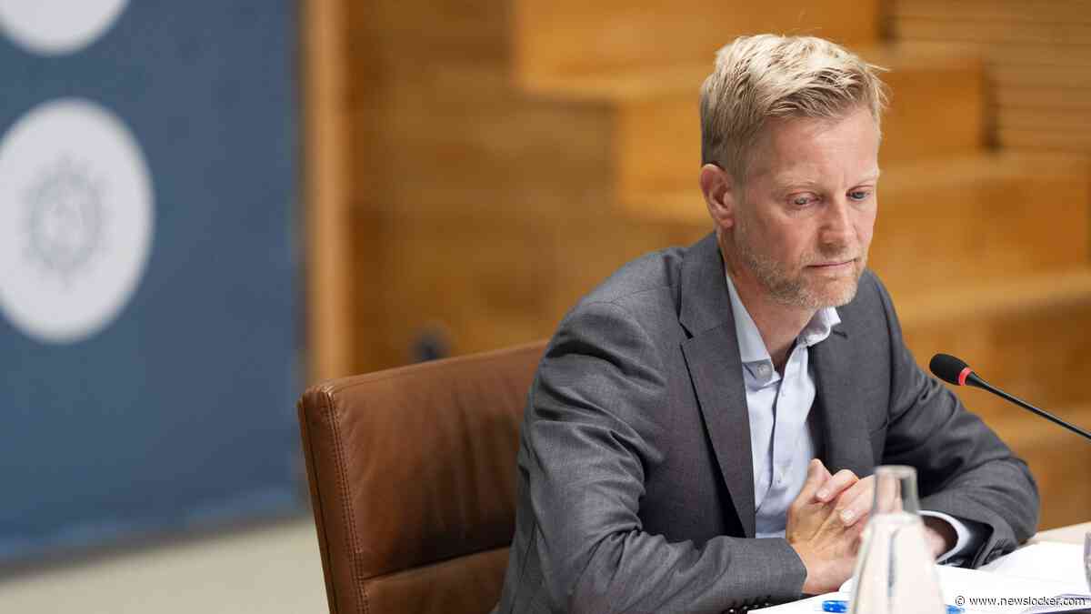 LIVE | Topambtenaar in coronaverhoor: ’Rutte wilde niet dat mensen zouden stikken omdat ic vol lag’