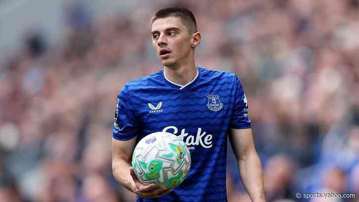 Mykolenko extends contract to 2029