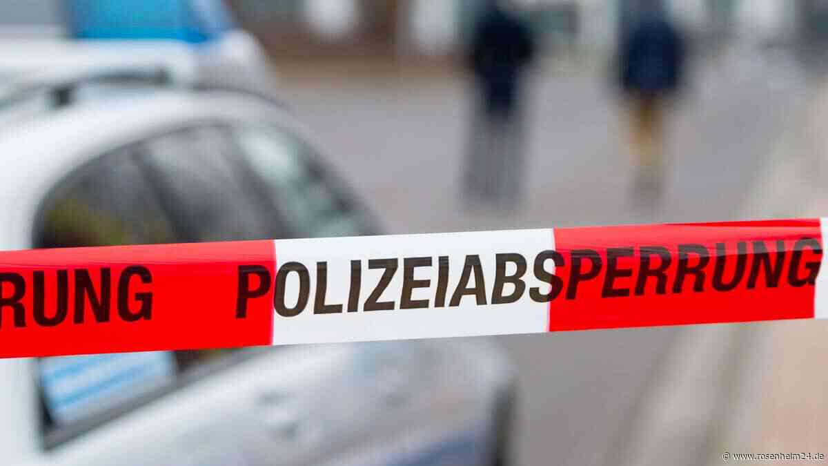 „Zündschnüre“ aus Koffer sorgen für Riesenaufregung in Bayern – Bombenentschärfer rücken an