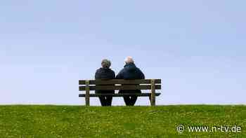 Was ist Rentensplitting?: Regierungsexperten wollen Witwenrente abschaffen
