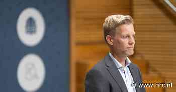 Minister De Jonge ‘was niet mijn grootste sponsor’, vertelt de topambtenaar die tijdens de coronacrisis ‘steeds meer te zeggen kreeg’