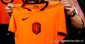 Oranje draagt op WK het duurste Nike-shirt ooit: ‘De liefde van fans wordt genadeloos uitgebuit’