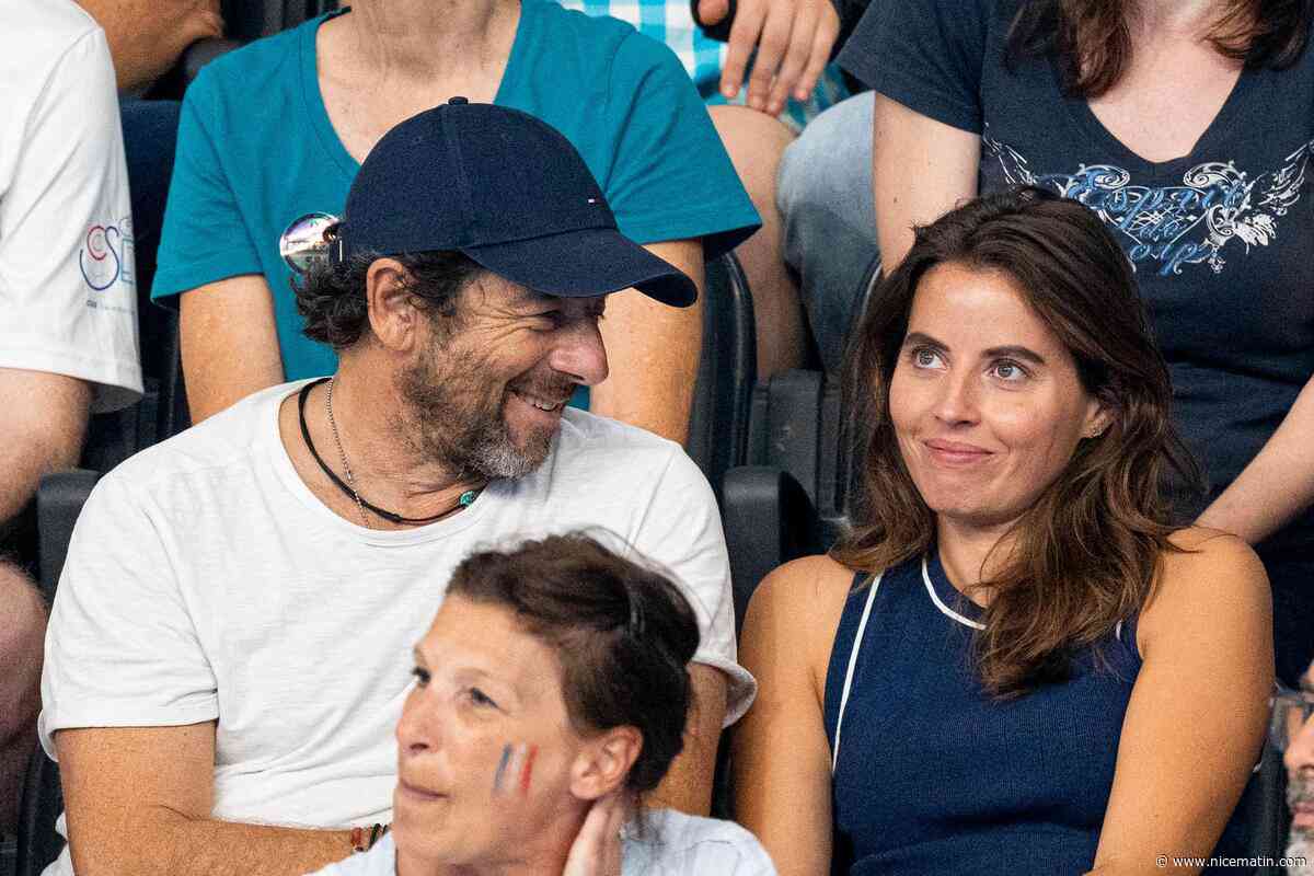 Affaire Patrick Bruel : qui est Clémence 35 ans, compagne et soutien indéfectible du chanteur dans la tourmente ?