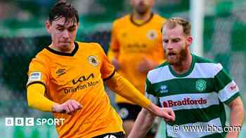 Solihull sign Boston's ex-Reading defender Carson