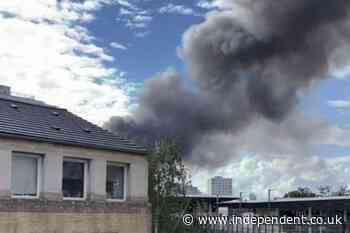 Bermondsey fire: 100 firefighters called to huge blaze near Canada Water in London