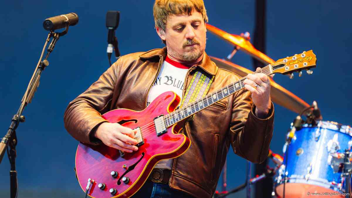 Sturgill Simpson Celebrates His Birthday With ‘Mutiny After Midnight’ Streaming Release