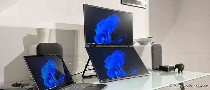 Acer PD243Y E review: This dual-panel 24-inch monitor is much more portable than you might imagine