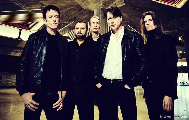 Suede announce ‘Expanded’ reissue of ‘Antidepressants’ with swaggering new song ‘Emotionally Unavailable’