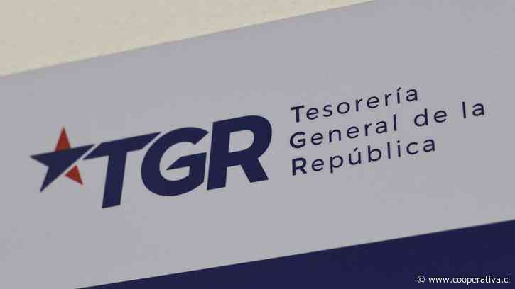 Abogado ante embargos por deudas CAE: Tesorería está actuando de manera poco ética