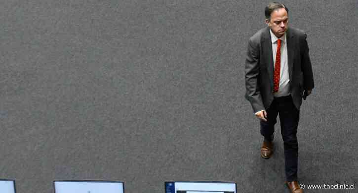 La ausencia del senador Walker que complica la victoria que busca la oposición en el Senado con el levantamiento del secreto bancario
