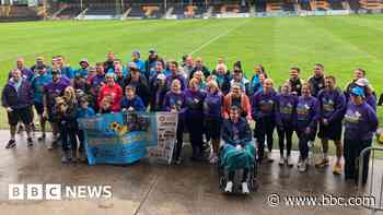 Walkers finish Liverpool to Leeds MND challenge