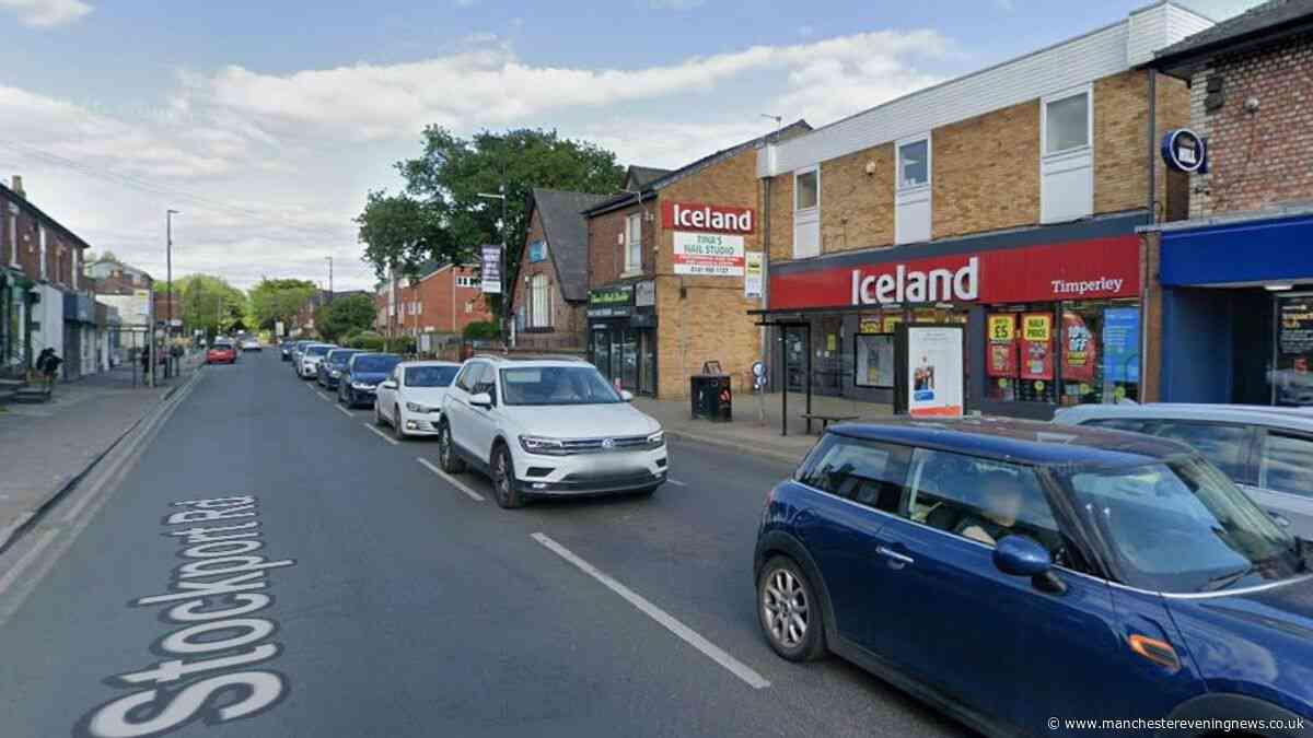 Timperley knife attack sees two injured and cordon put in place outside Iceland