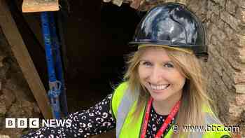 Pupils amazed by Tudor tunnels under their school