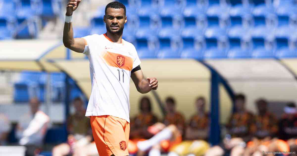LIVE Oranje | Gakpo zet dominant Oranje vanaf elf meter op voorsprong, harde tackle op enkel van Summerville