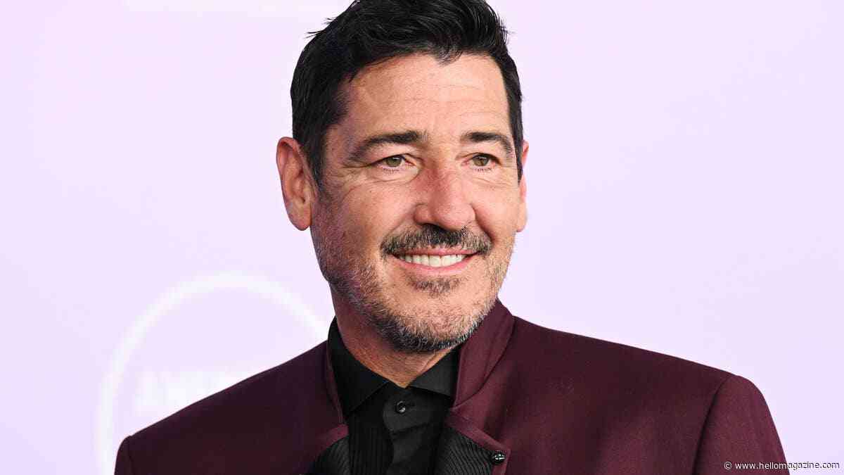 Meet NKOTB star Jonathan Knight's famous husband who starred on Sweet Valley High