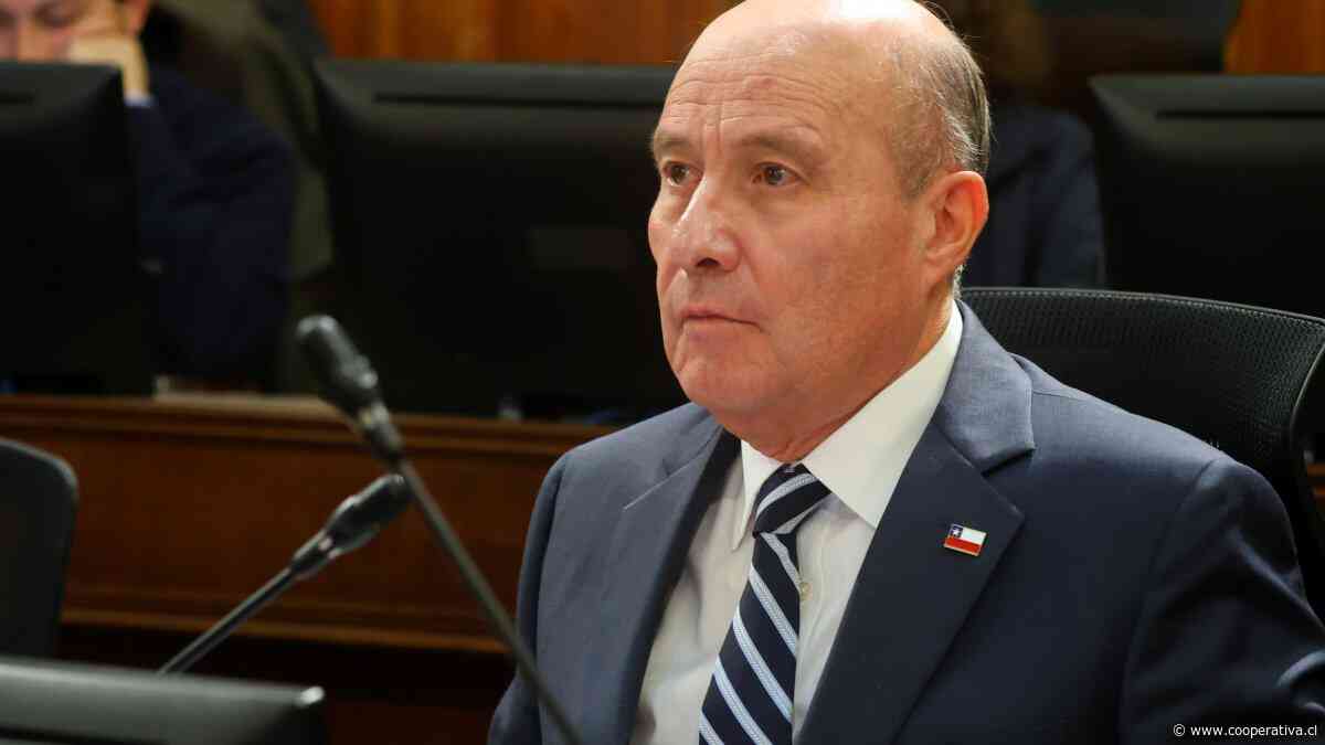 Quiroz defendió embargos a deudores del CAE y llamó a reprogramar: "Las deudas se pagan"