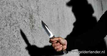 Nijmegenaar (20) bedreigt man met mes, steelt auto en heeft cocaïne op zak: ‘Kom hier dan’