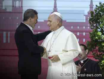 El emotivo discurso de Antonio Banderas ante el Papa: "Confieso haber sido víctima del hechizo de Dios"