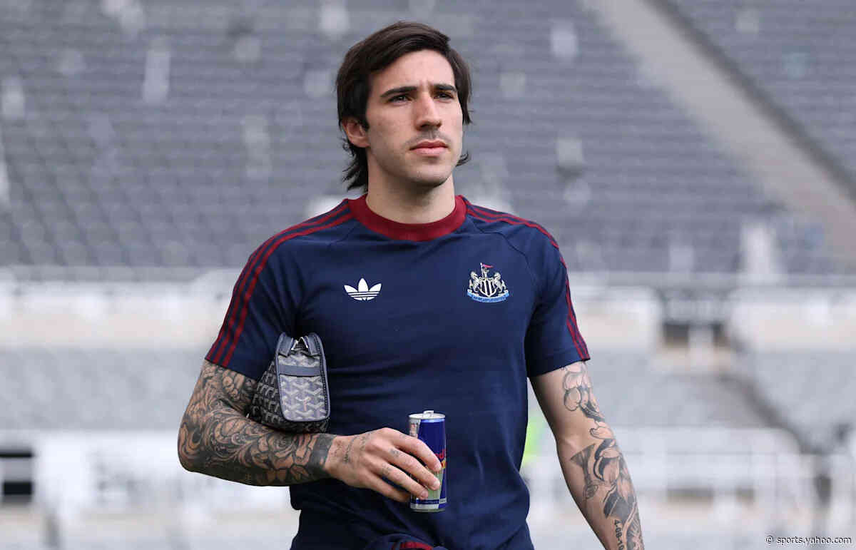Manchester City Are Locked In A Three-Way Battle For This Newcastle United Midfielder: Is He Worth The Fight?