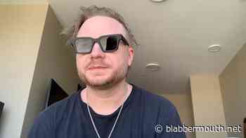 SHINEDOWN's ZACH MYERS Blasts Use Of A.I. To Compose Songs: 'I'm Not Writing With Artificial Intelligence'