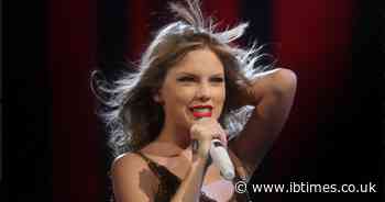 A £150 Chair Taylor Swift Sat in Is Being Auctioned for More Than £4,500 — Here's How You Can Bid On It