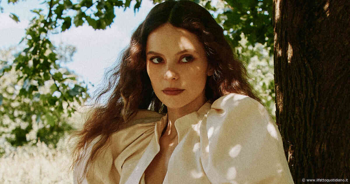 Francesca Michielin: “Che tempi di me**a di finto ordine, ma di vera guerra. La libertà di Emma e la mia danno fastidio. Mi sposo con Davide, che è empatico e vede il buono in ogni cosa”