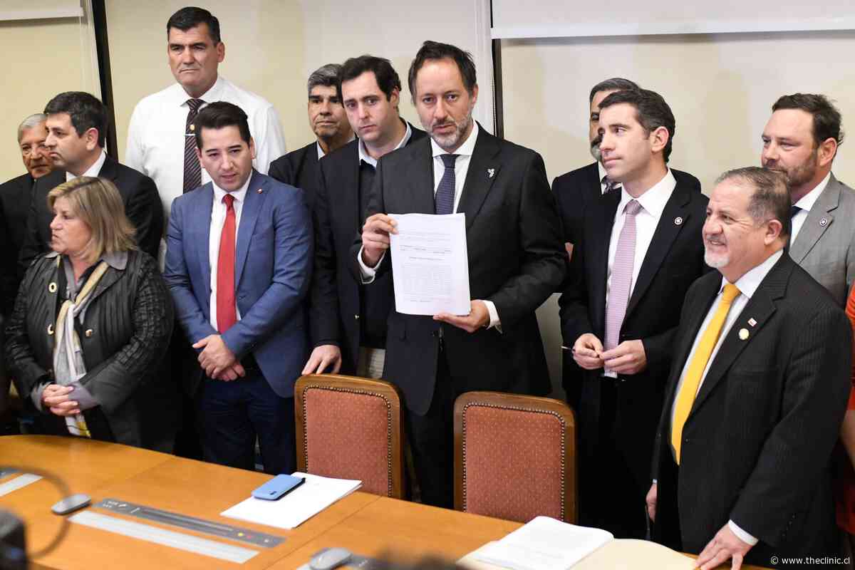 Con apoyo de cinco bancadas, oposición ingresa acusación constitucional contra el exministro Nicolás Grau: este martes se sorteará comisión revisora
